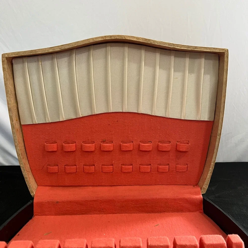 Vintage Mid Century Modern Flatware Chest coral‎ Felt Lining Tan Black